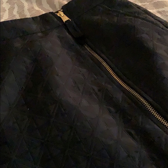 BCBGMAXAZRIA skirt with pockets - Picture 2 of 4